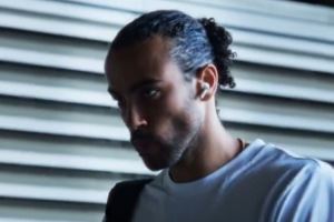 打疯了！库克斯当选本场比赛MVP 全场17中13爆砍30+9