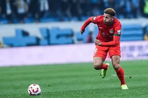 朱艺：河南外援卡多索目前是累积1黄，这不影响他参加足协杯决赛