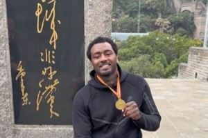 是好汉！沃尔晒爬长城视频：时隔14年 重返这里 真高兴