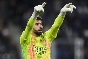 卡拉格：拉亚是枪手最佳引援之一，他将与阿利森竞争英超最强门将