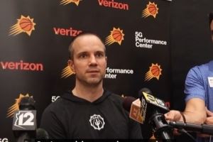 太阳主帅：我们会制定8、9或10人轮换计划 根据半场情况再调整