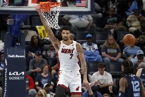 斯波：韦尔表现非常出色 看到他做出这样回应感到很欣慰图片